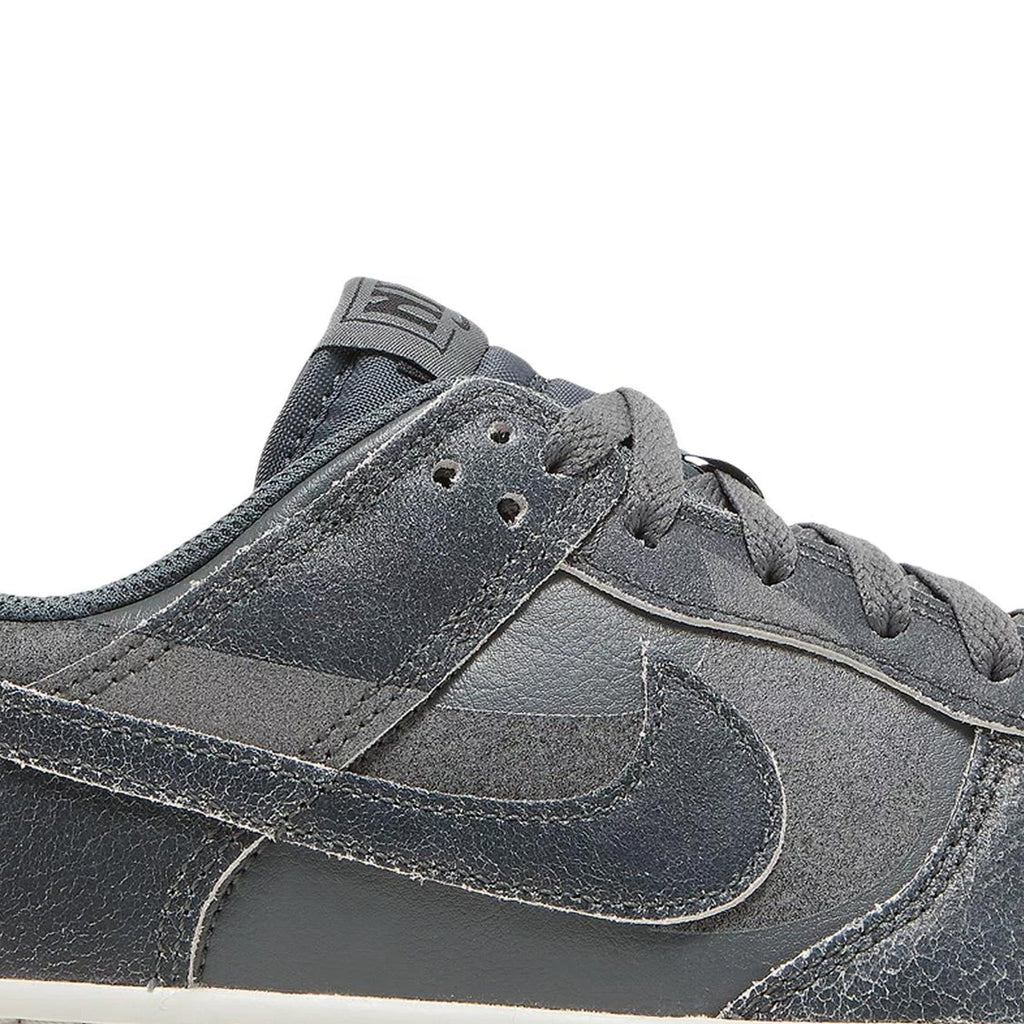 Dunk Low Retro PRM 'Halloween' (2022)
