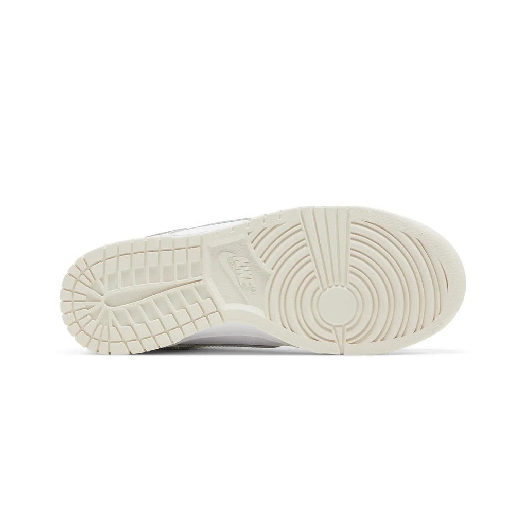 Dunk Low Retro 'Coconut Milk' W (2022)