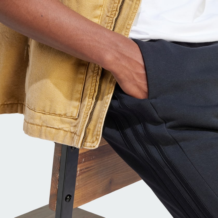 Men's adidas Essentials Fleece 3-Stripes Tapered Cuff Pants
