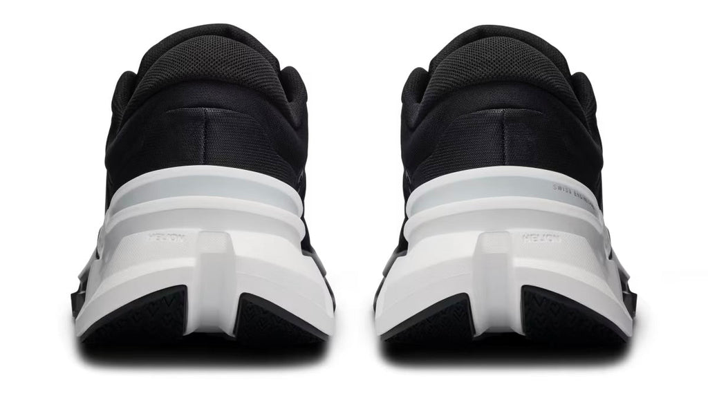On Cloudflyer 5 ‘Black White’
