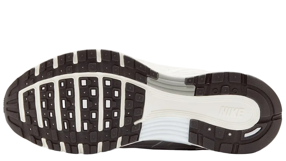 P 6000 White Blue Tint Sail Metallic Silver (Women's)
