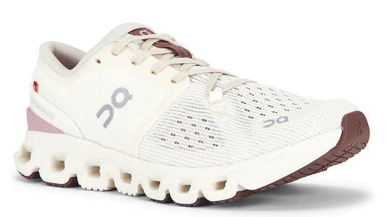 Running Cloud X 4 Ivory Heron (Women’s)