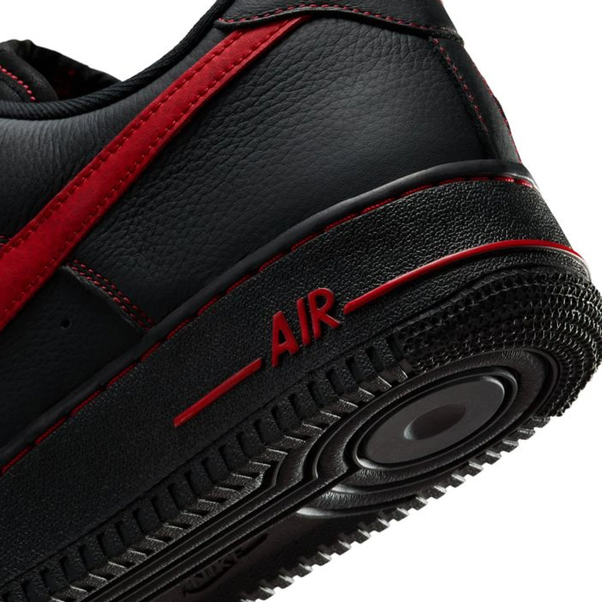 Nike Air Force 1 Low '07 LV8 'Bred' (2025)
