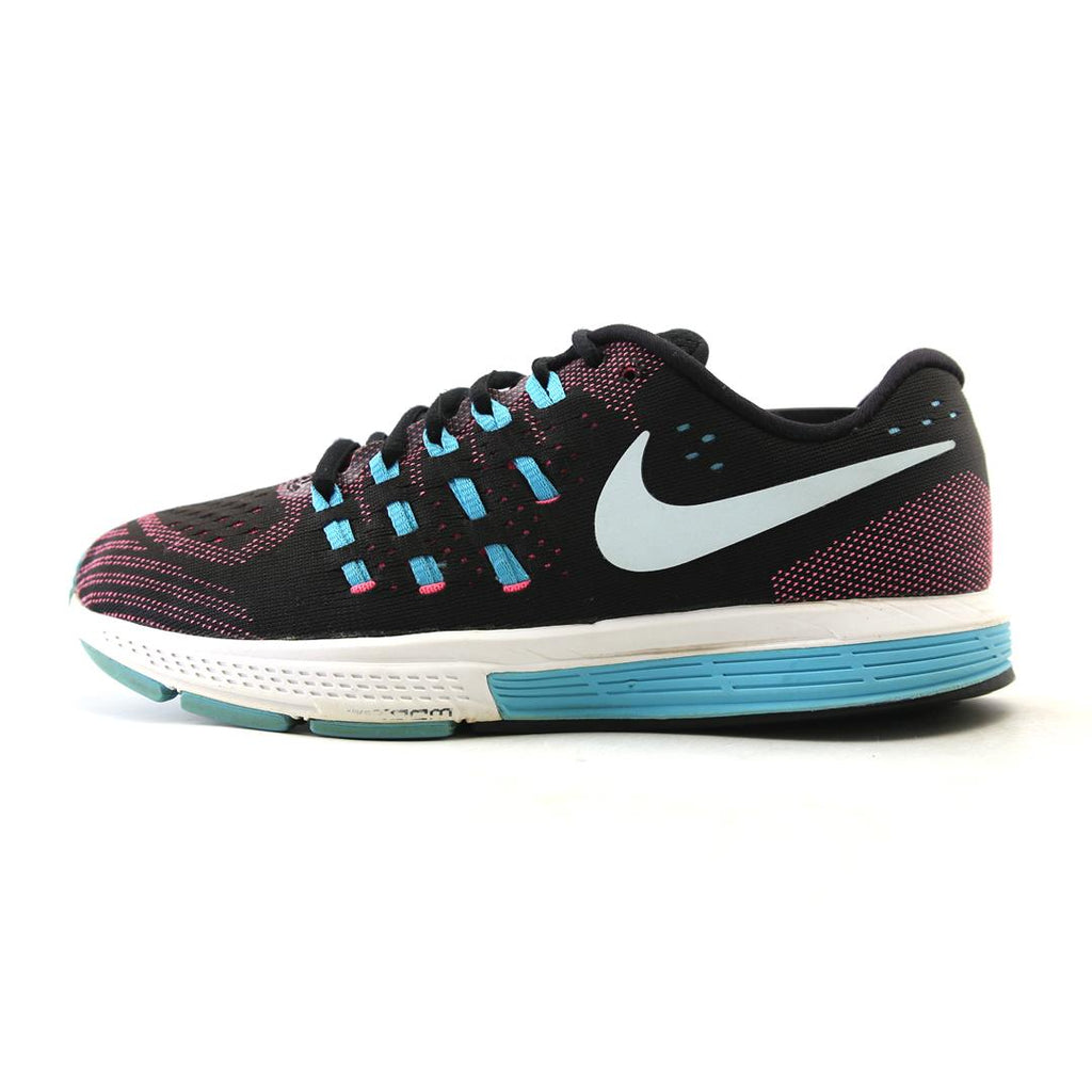 AIR ZOOM VOMERO 11