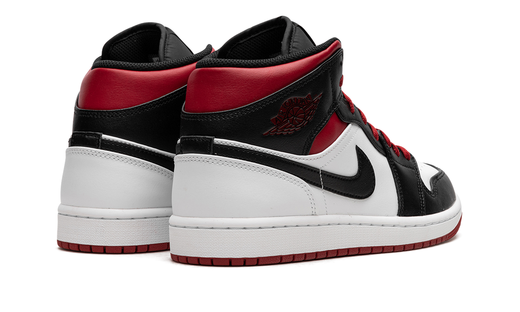 1 Mid "Gym Red Black Toe" DQ8426 106