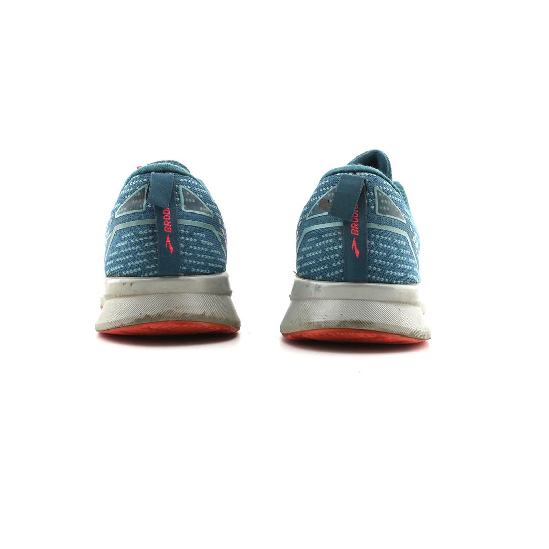 LEVITATE 5