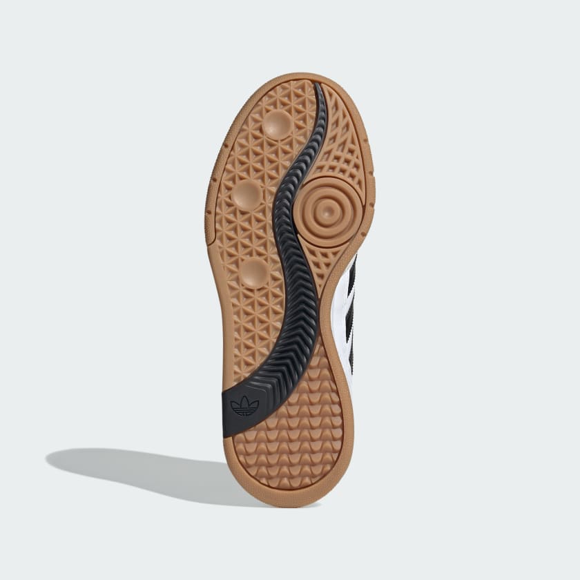 Men's adidas Predator Mundial Shoes