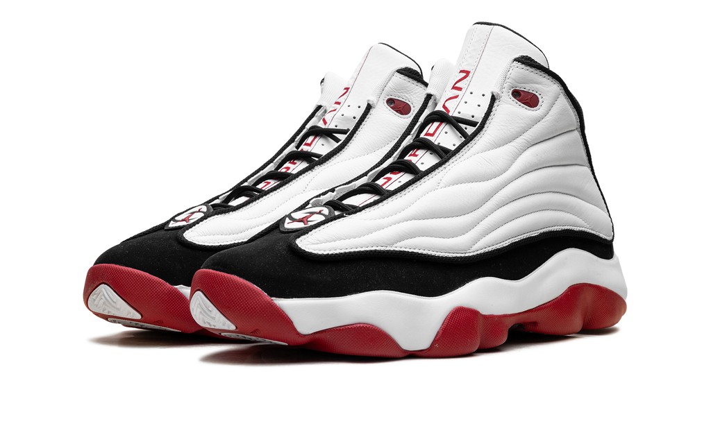 Pro Strong "White Black Gym Red" DC8418 116