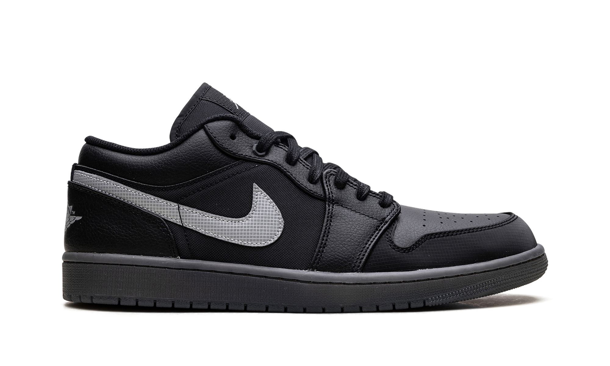 1 Low "Black White Dark Smoke Grey" HV5968 001