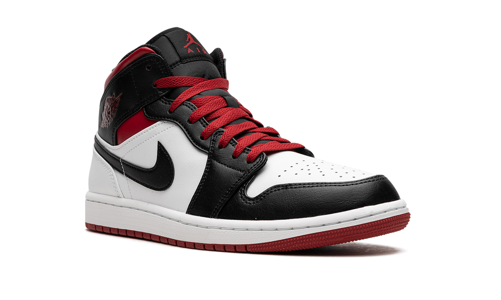 1 Mid "Gym Red Black Toe" DQ8426 106
