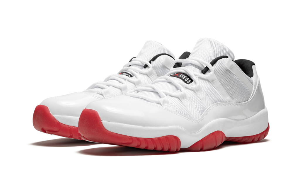 11 Retro Low "White/Varsity Red" 528895 101